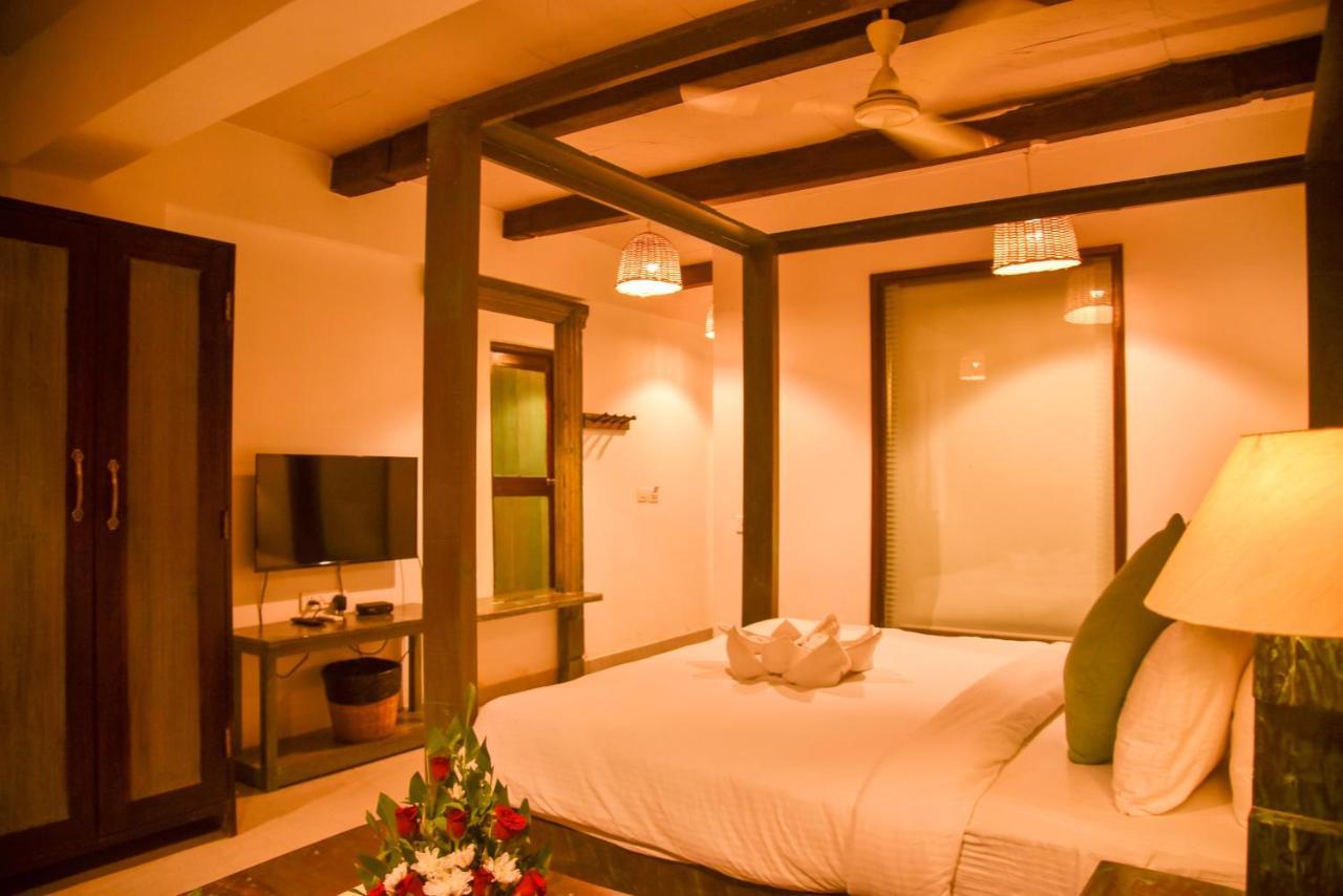 Oxygen Resorts Morjim, Goa Exteriör bild