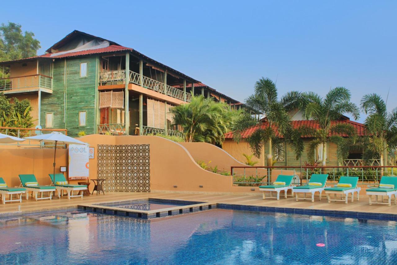 Oxygen Resorts Morjim, Goa Exteriör bild