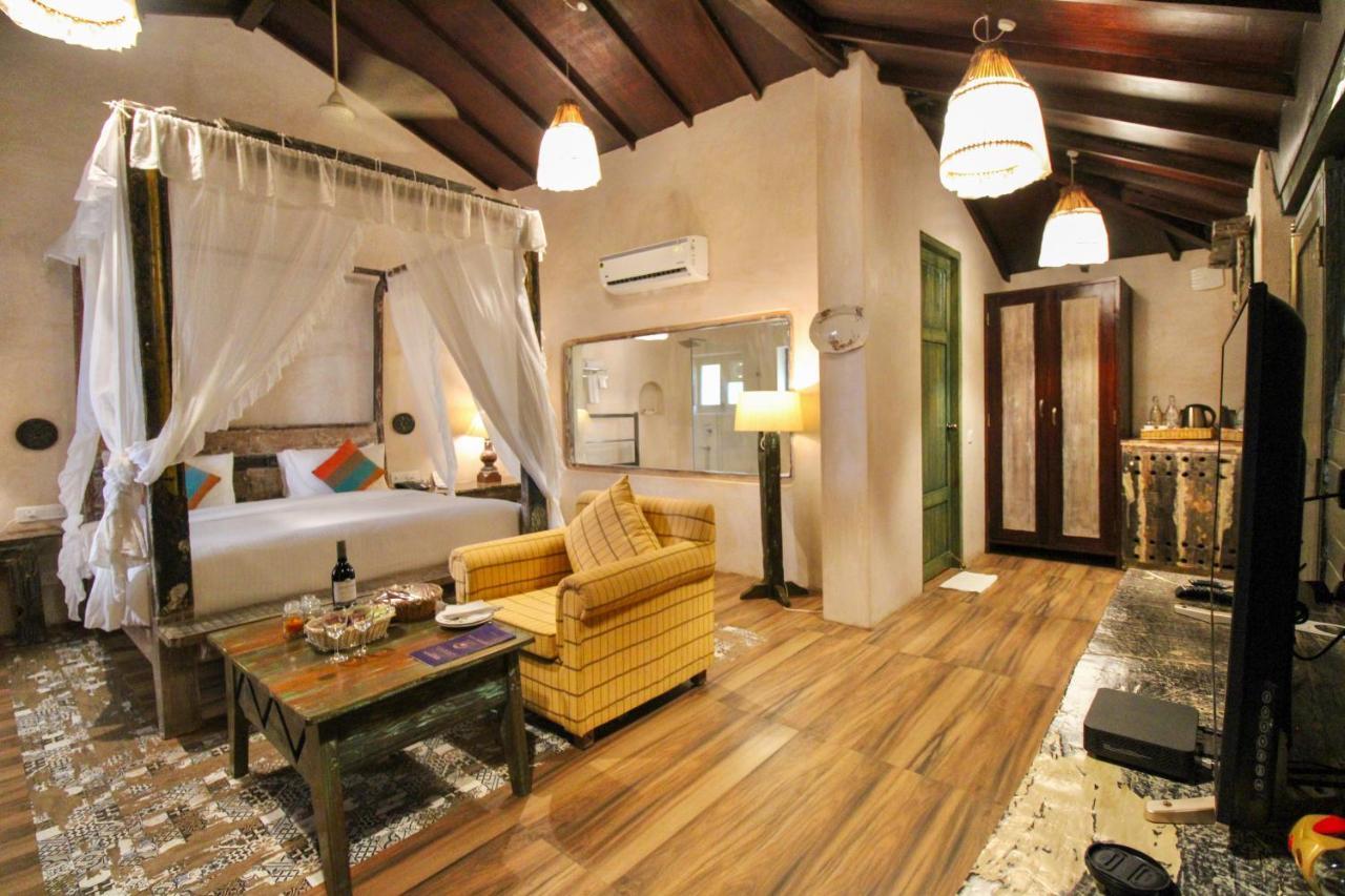 Oxygen Resorts Morjim, Goa Exteriör bild